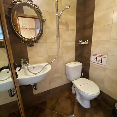 City Hotel מלון וליקו טורנובו