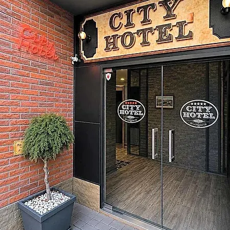 City Hotel 2* 벨리코 터르노보