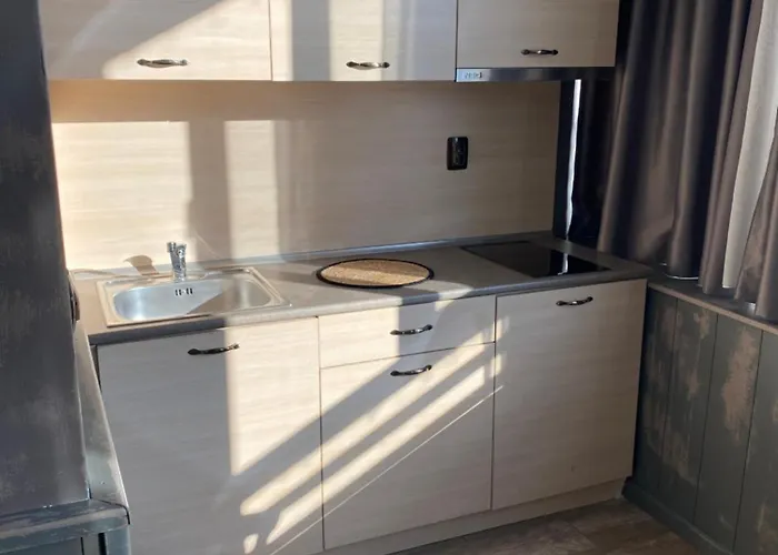 City Hotel 2* וליקו טורנובו