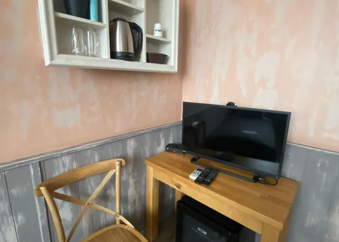 City Hotel מלון וליקו טורנובו